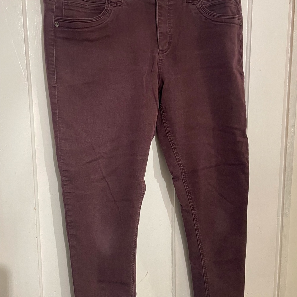 Democracy Women's Skinny Jeans in purple/mauve